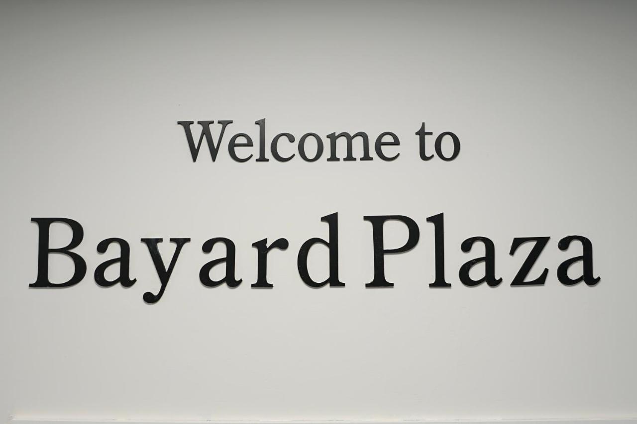 Апартаменти Bayard Plaza Пітерборо Екстер'єр фото
